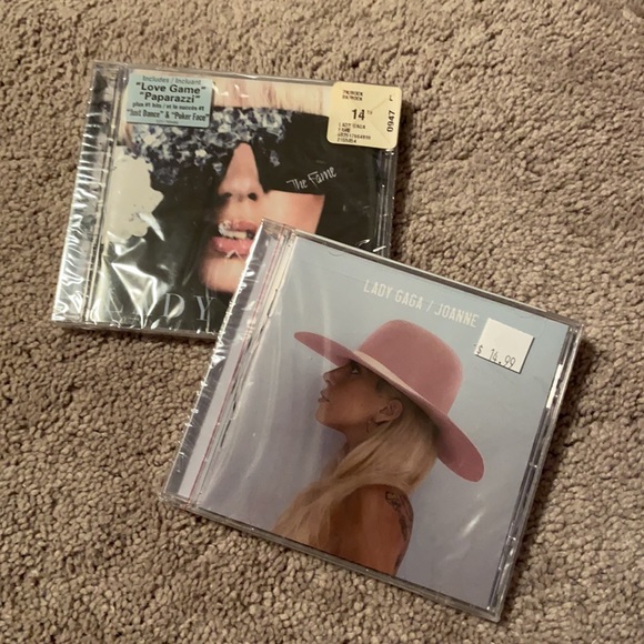 Lady gaga CD bundle - Picture 3 of 5
